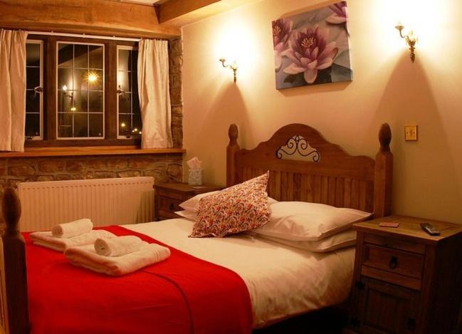 The George Inn & Millingbrook Lodge Ltd Lydney Εξωτερικό φωτογραφία