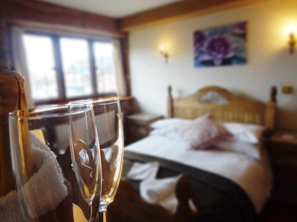 The George Inn & Millingbrook Lodge Ltd Lydney Εξωτερικό φωτογραφία